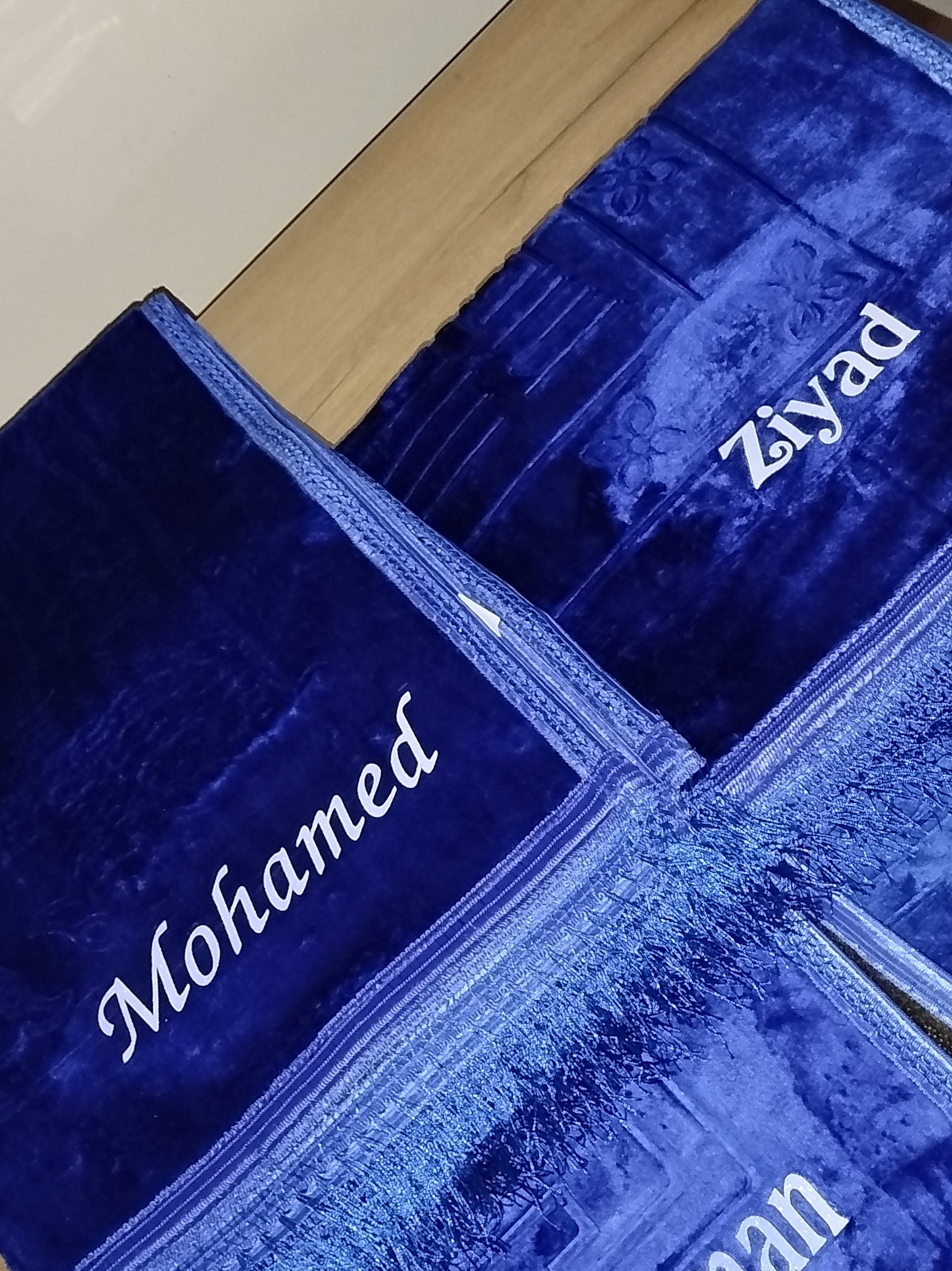 Coffret prière personnalisé essentiel femme prière Jilbab une pièce tapis de prière musc tasbih