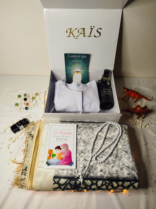 Coffret prière personnalisé complet ramadan garçon qamis tapis de prière personnalisable, citadelle du petit musulman parfums livre apprendre la prière