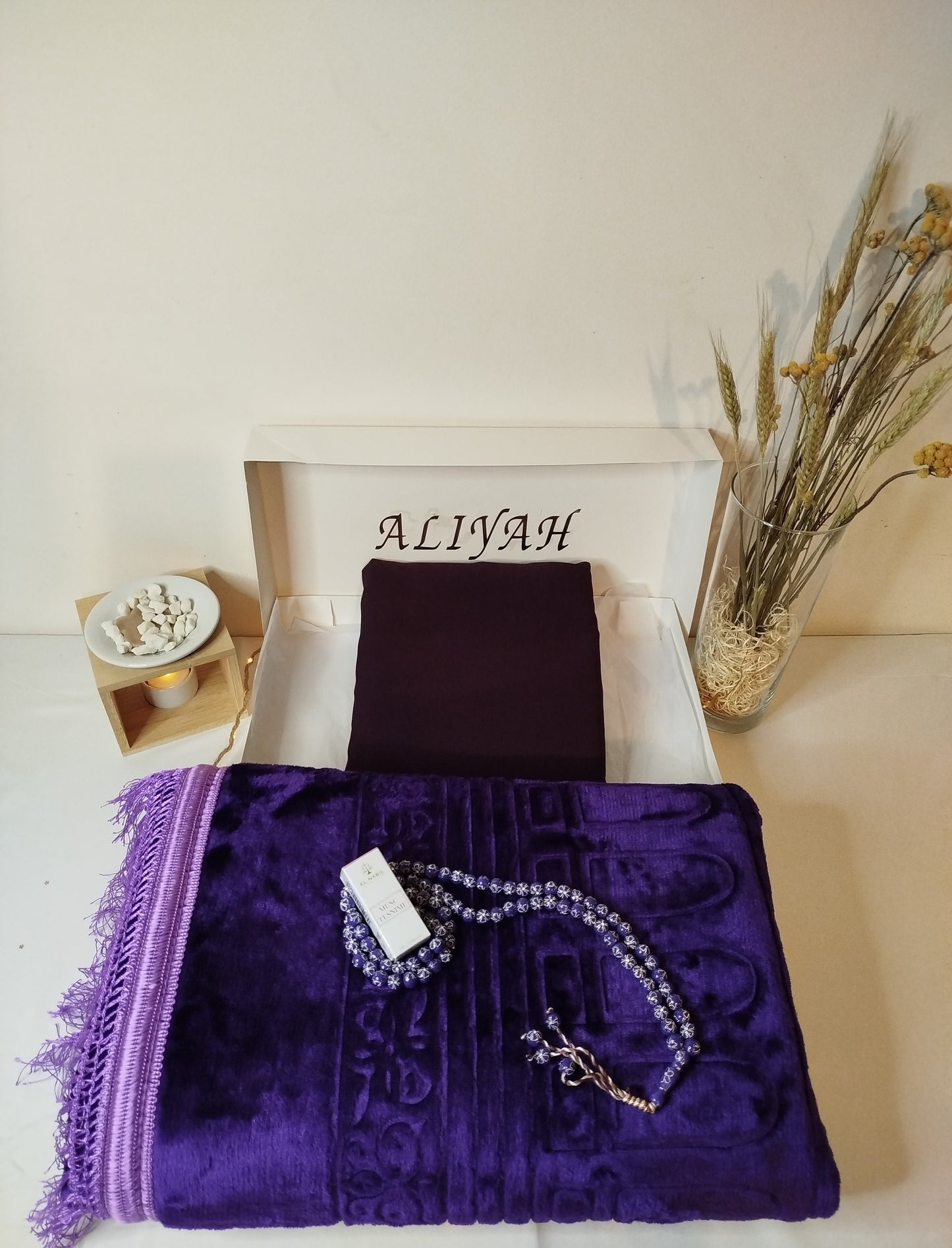 Coffret prière personnalisé essentiel femme prière Jilbab une pièce tapis de prière musc tasbih